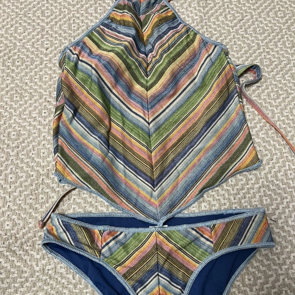 Becca East Village Bikini top bottom swimsuit metallic chevron stripe blue M